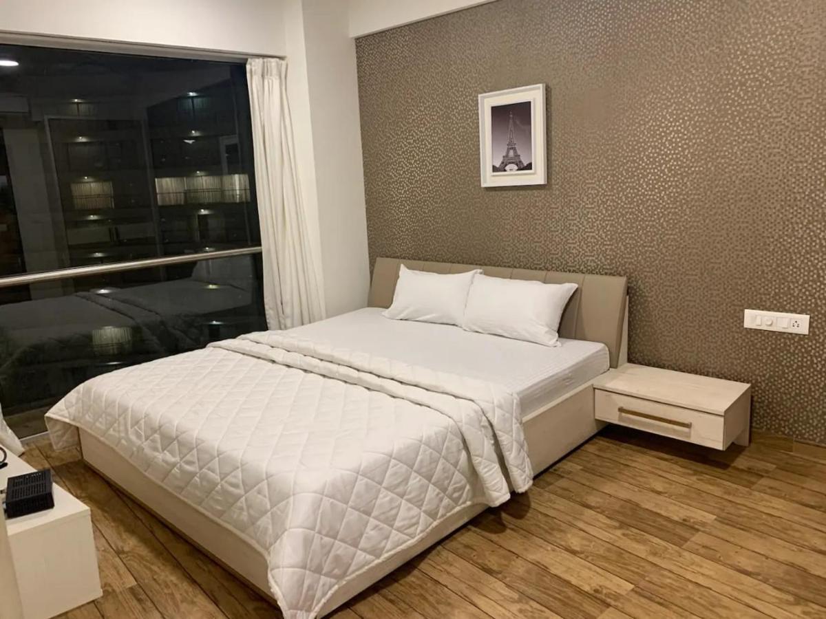 Honest Homes At Rajhans Belliza, Appartment Units สุรัต ภายนอก รูปภาพ