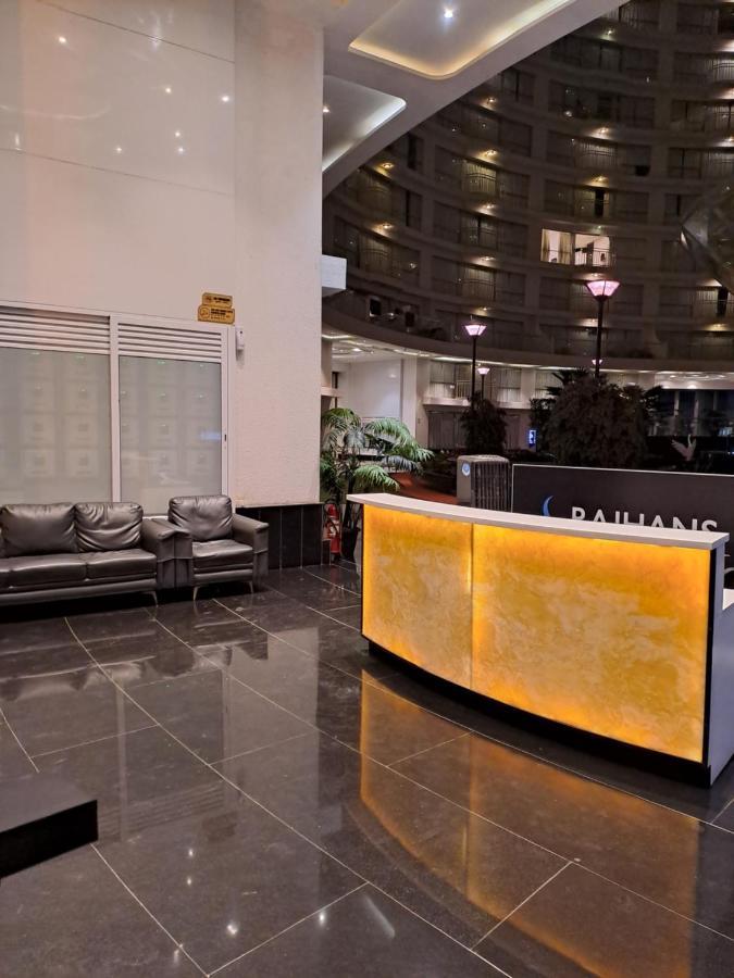 Honest Homes At Rajhans Belliza, Appartment Units สุรัต ภายนอก รูปภาพ
